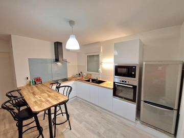 Gîte pour 2 personnes, avec jardin ainsi que terrasse et vue à Brest