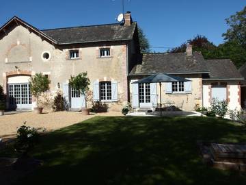 Gîte pour 2 personnes, avec jardin dans Ombrée-d'Anjou