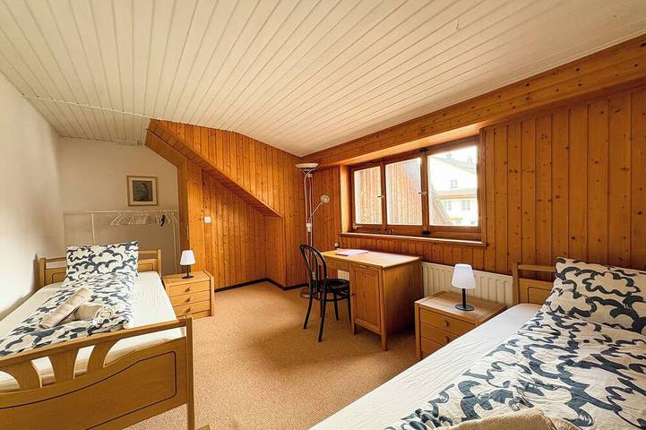 Apartamento entero, Quiet apartment with parking space - near Basel - ideal for relaxation, families & nature in Wenslingen, Region Basel RDK
