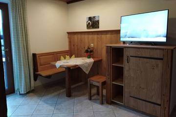 Ferienwohnung für 2 Personen, mit Garten und Terrasse in Piding