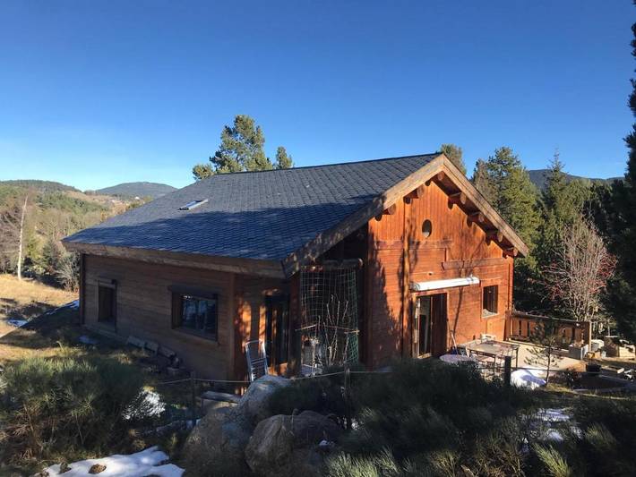 Location de vacances pour 2 personnes, avec jardin ainsi que terrasse et vue à La Cabanasse