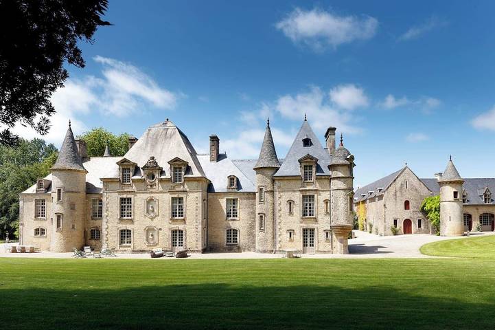 Château pour 15 personnes, avec jardin - 1