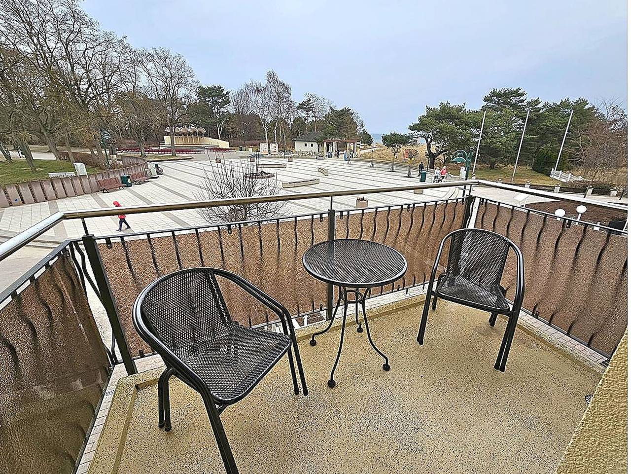 Ganze Ferienwohnung, Strandresidenz Karlshagen - Wohnung 5  Strandnest | 1. Og | Gemütliches Studio mit Kamin in Ostseebad Karlshagen, Karlshagen