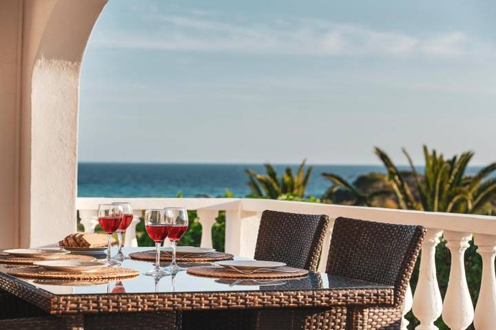 Casa rural para 7 personas, con Balcón y Terraza además de Jardín y Piscina en Son Bou - 3