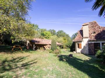 Gîte pour 2 personnes, avec jardin à Les Lèches