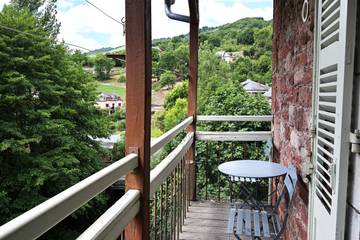 Gîte pour 4 personnes, avec balcon à Mouret (Aveyron)