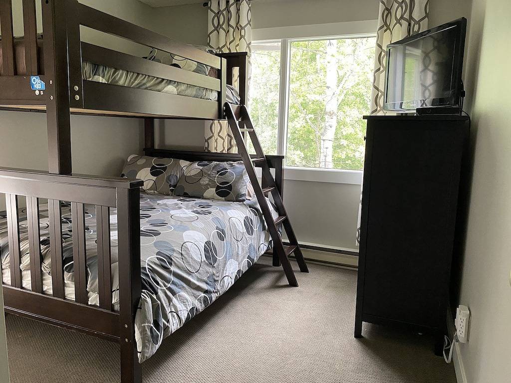 Ganze Wohnung, 2 Br / Bad Große Creekside Mountain Oasis in Panorama