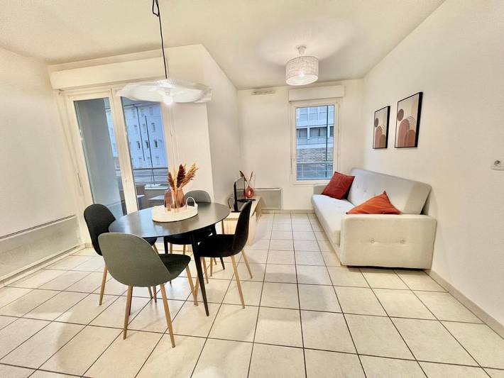 Gîte pour 2 personnes, avec terrasse, animaux acceptés à Bonneville - 3