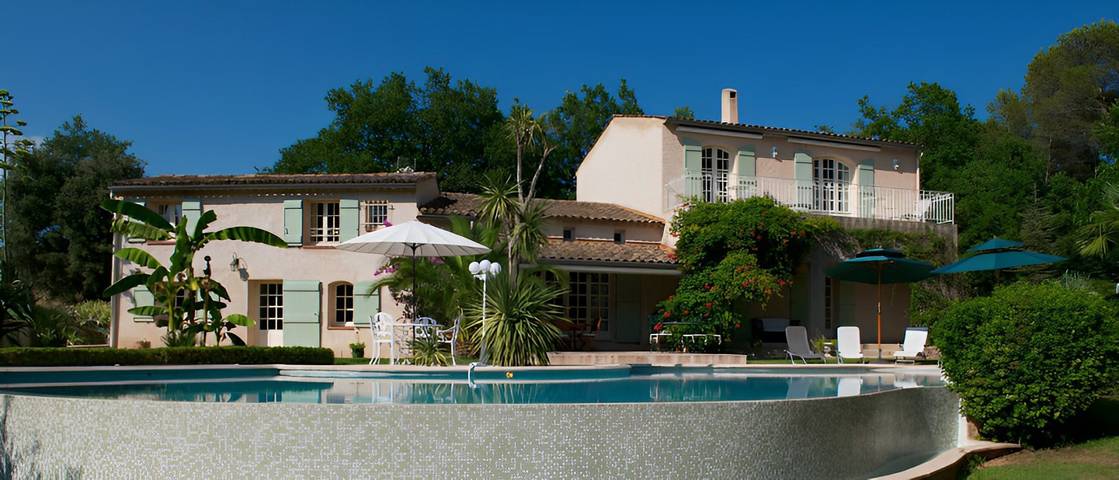 Location de vacances pour 2 personnes, avec piscine et jardin à Lorgues - 2
