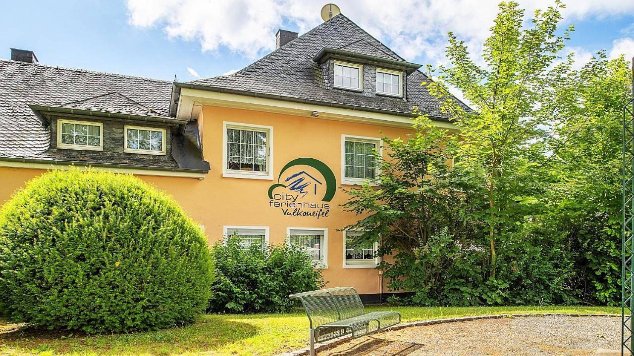 Five-Bedroom House in Daun, Vulkaneifel