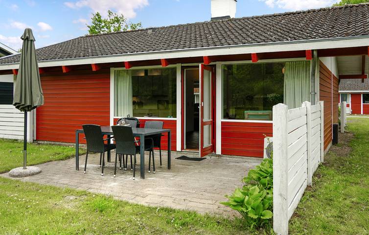 Ferienhaus für 5 Personen mit Terrasse in Løjt, Apenrade