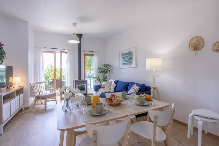 Location de vacances pour 6 personnes, avec terrasse dans Lac du Val-Joly - 4