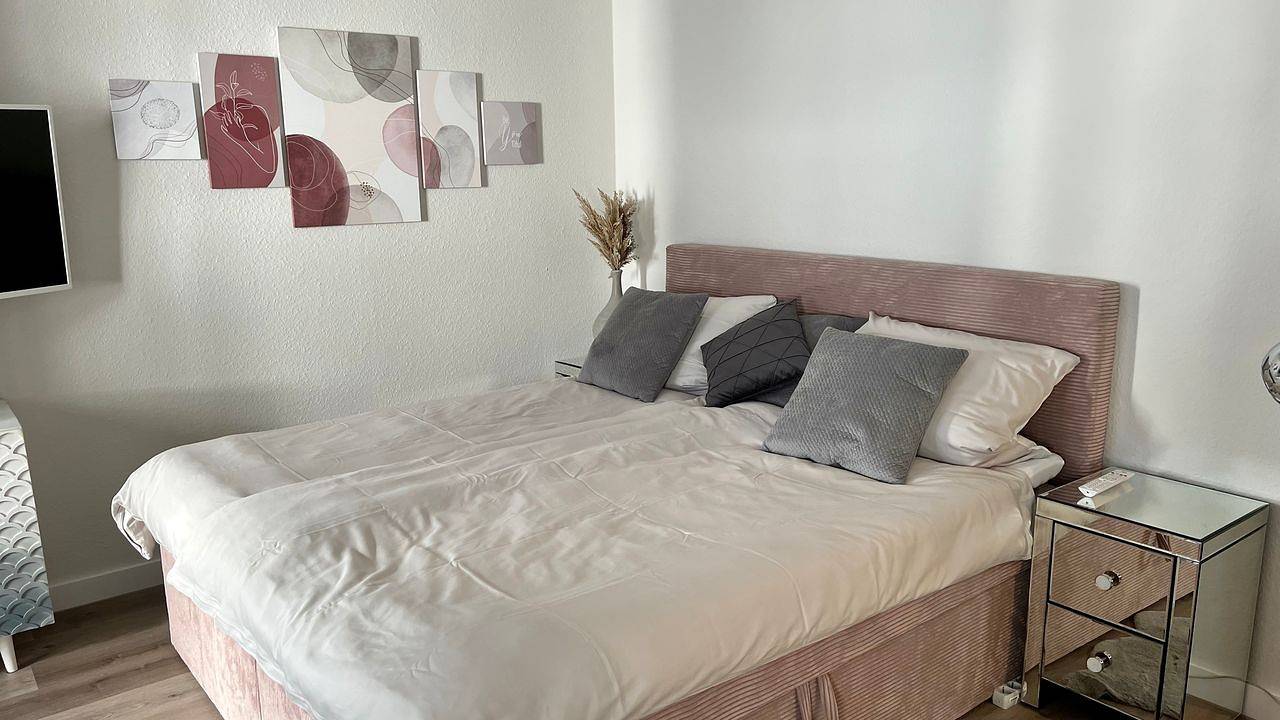 Entire holiday apartment, Ferienwohnung für 2 Personen (36 m²) in Solingen in Solingen, Bergisch region