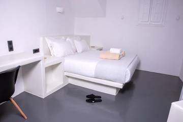 Villa for 4 People in Finikia, Santorini, Photo 3