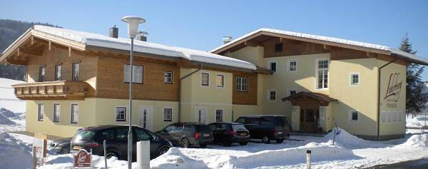 Doppelzimmer klein, Dusche, Wc in Loferer und Leoganger Steinberge, Sankt Jakob in Haus