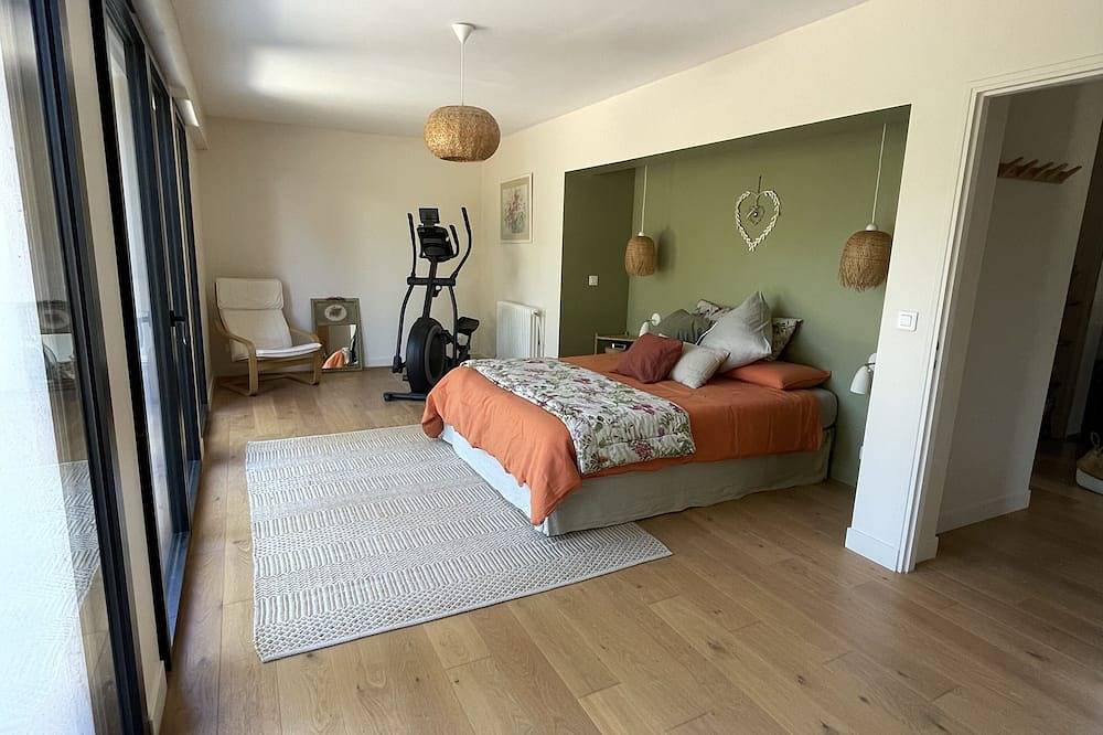 Maison ouest Parisien, entre Versailles et St Germain . in Noisy-le-Roi, Yvelines