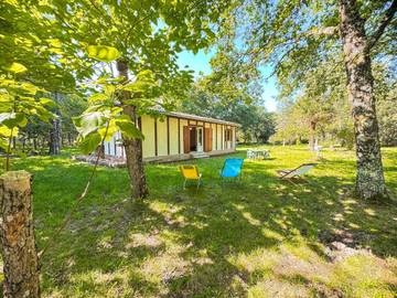 Gîte pour 4 personnes, avec jardin et vue à Uza