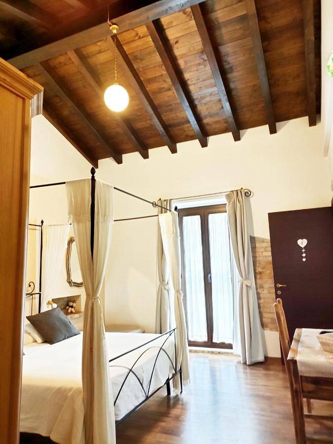 Location de vacances pour 3 personnes, avec jacuzzi ainsi que terrasse et jardin à Cupello - 3