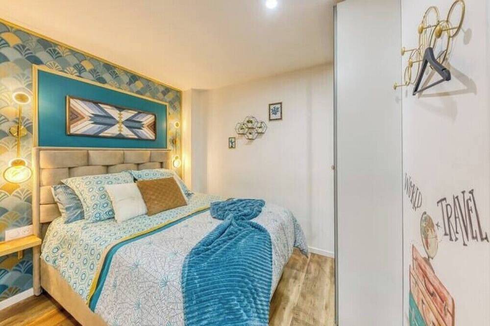 Appartement entier, Le Joyau Caché : Havre de Sérénité Unique in Juvisy-sur-Orge, Essonne