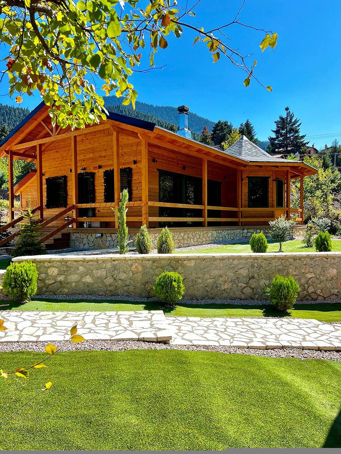 Waterfall Chalet in Eptalofos, Región de Phocis