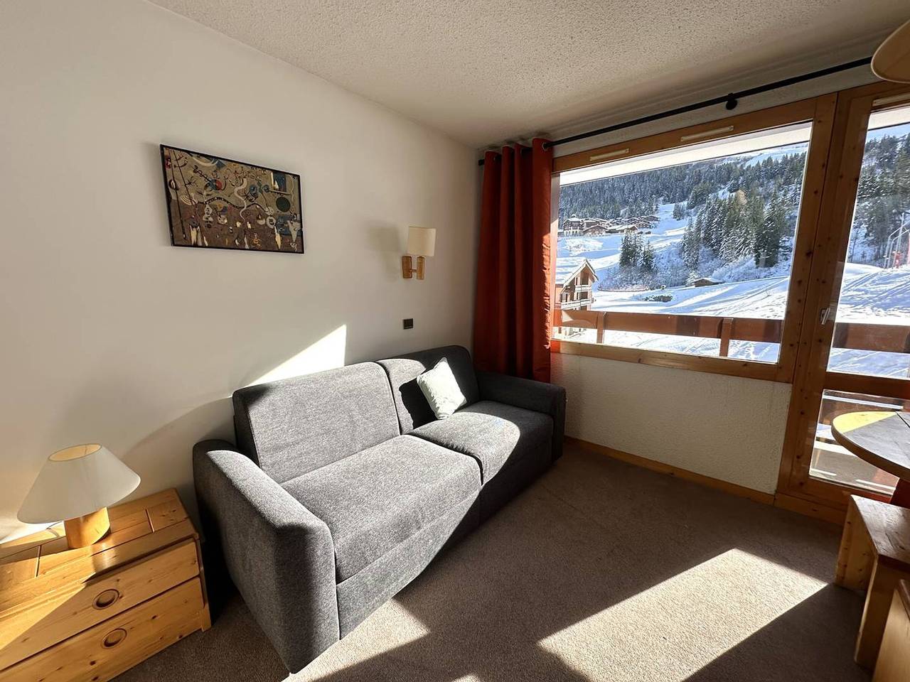 Entire apartment, Ski-in studio, pets allowed, south-facing balcony in Valmorel, Les Avanchers-Valmorel