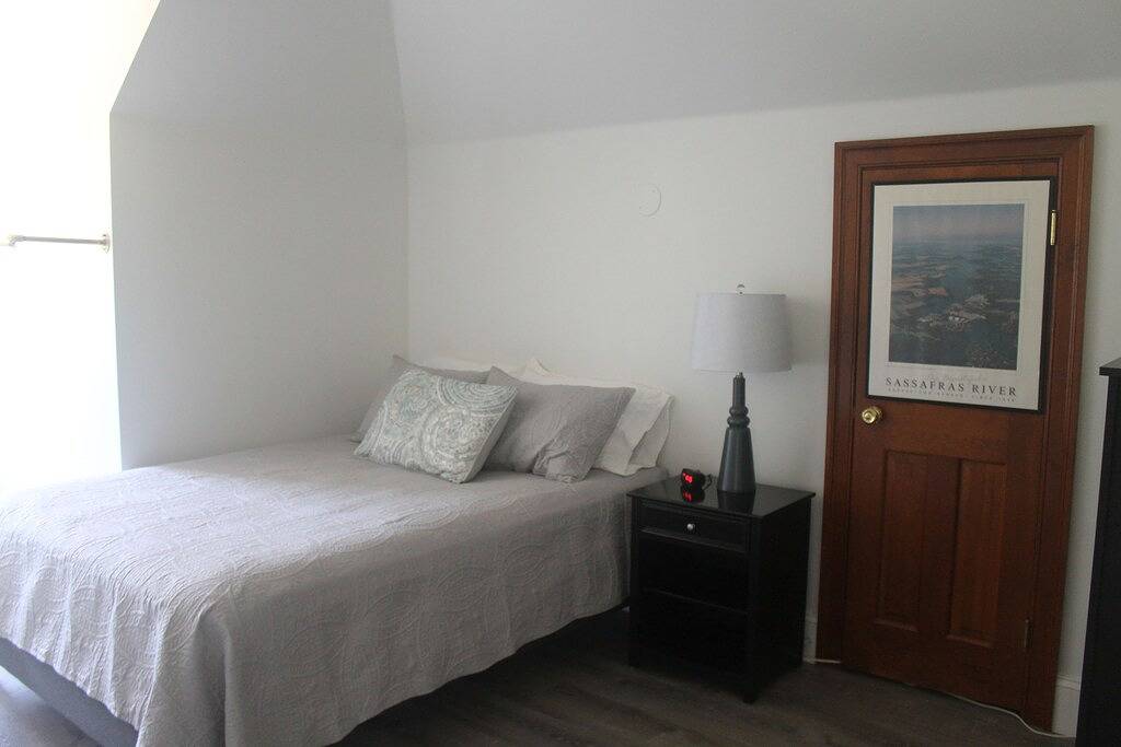 Private Waterfront Estate with Pool, Private Beach and Dock in Chesapeake Bay