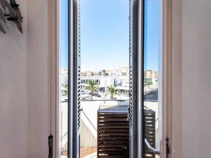 Gîte pour 6 personnes, avec balcon dans Gare De Cannes - 3