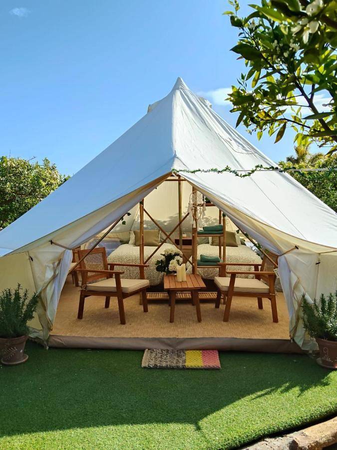 Tienda para 2 personas, con Terraza y Jardín además de Piscina y Vistas en Región de Murcia