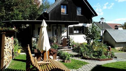 Ferienhaus für 3 Personen, mit Garten, mit Haustier in der Eifel