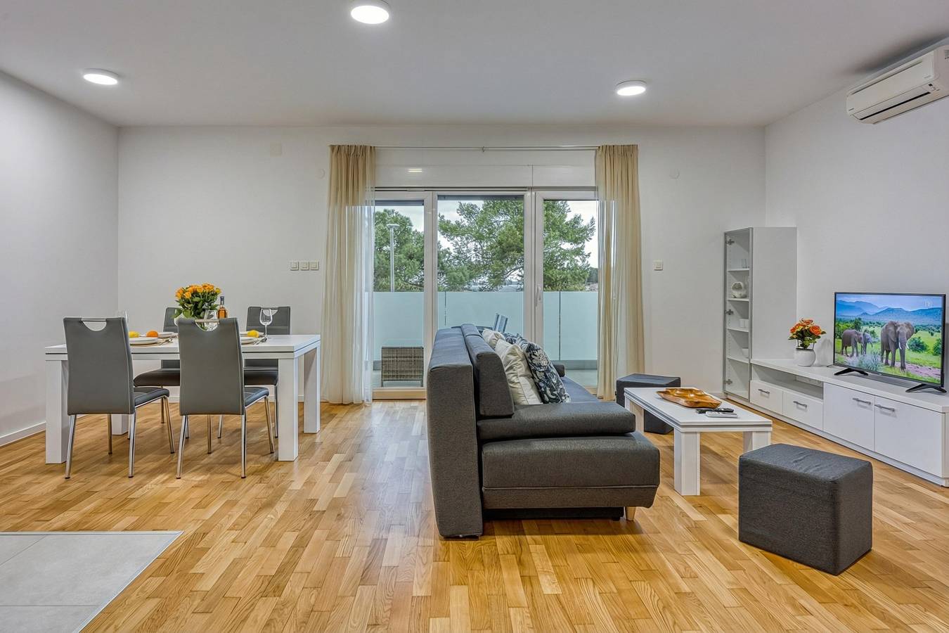 Ganze Wohnung, Cikat Bay Modern Apartment in Mali Lošinj, Lošinj