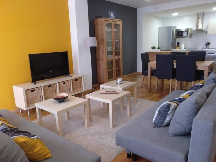 Gîte pour 8 personnes, avec vue à Arguedas - 2