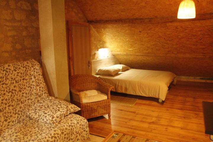Location de vacances pour 4 personnes, avec Jacuzzi à Bellechaume