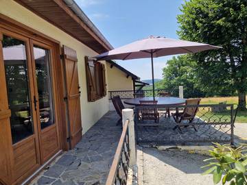 Gîte pour 4 personnes, avec jardin ainsi que vue et vue sur le lac dans Lac de la Triouzoune