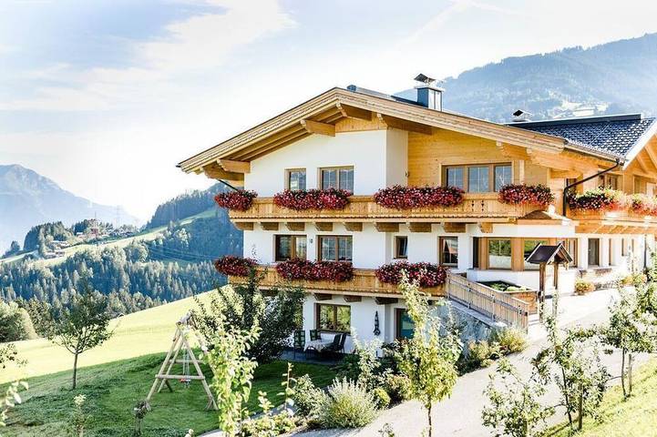 Appartement de vacances pour 5 personnes, avec terrasse et jardin
