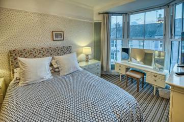 Log Cabin for 10 People in Tenby, Pembrokeshire, Photo 2