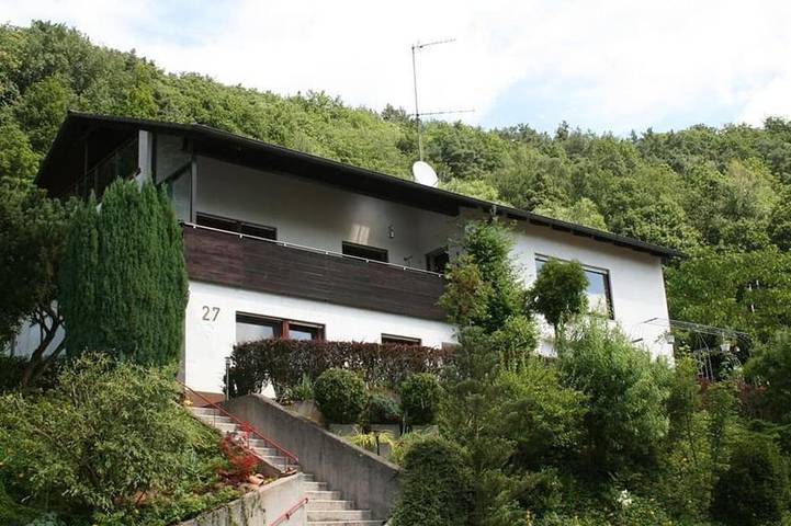 Ferienwohnung für 5 Personen, mit Terrasse und Garten