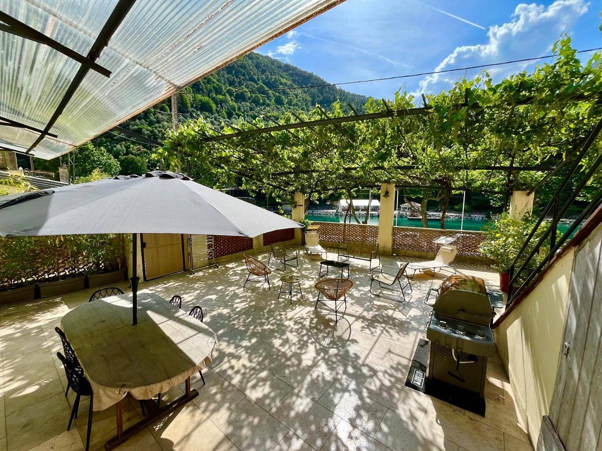 Appartement entier, Appartement terrasse vue lac in Breil-sur-Roya, Côte méditerranéenne (France)