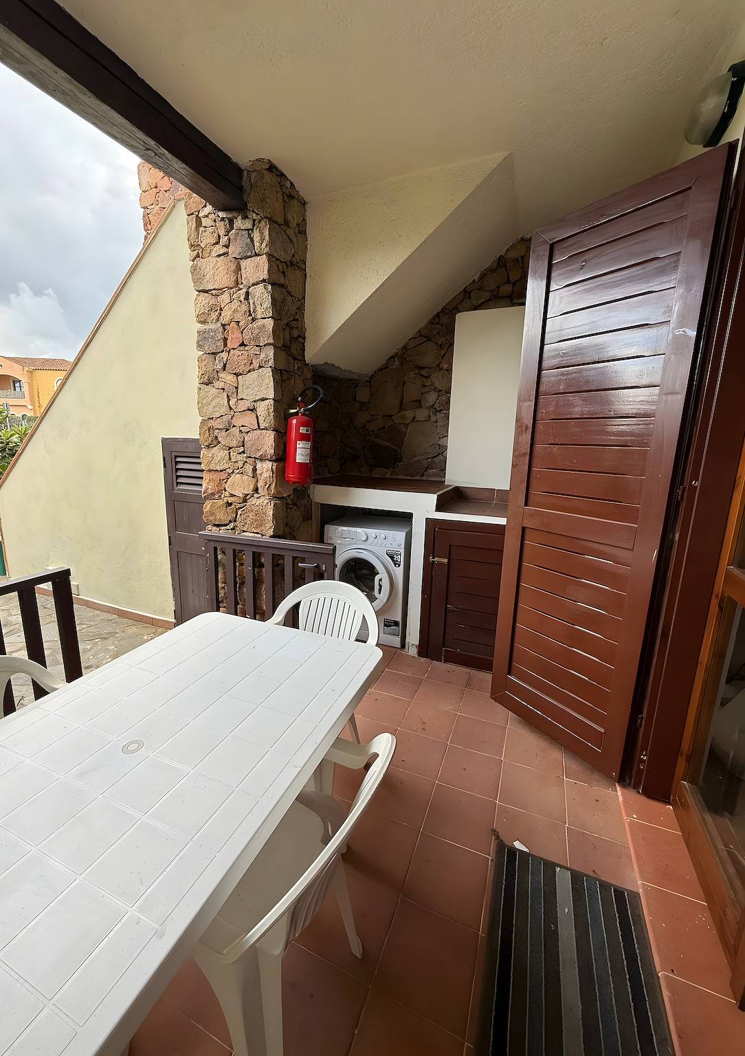 Entire apartment, Apartment 'Brezza Marina - Garden' with Private Terrace, Wi-Fi and Air Conditioning in San Teodoro, Olbia-Tempio