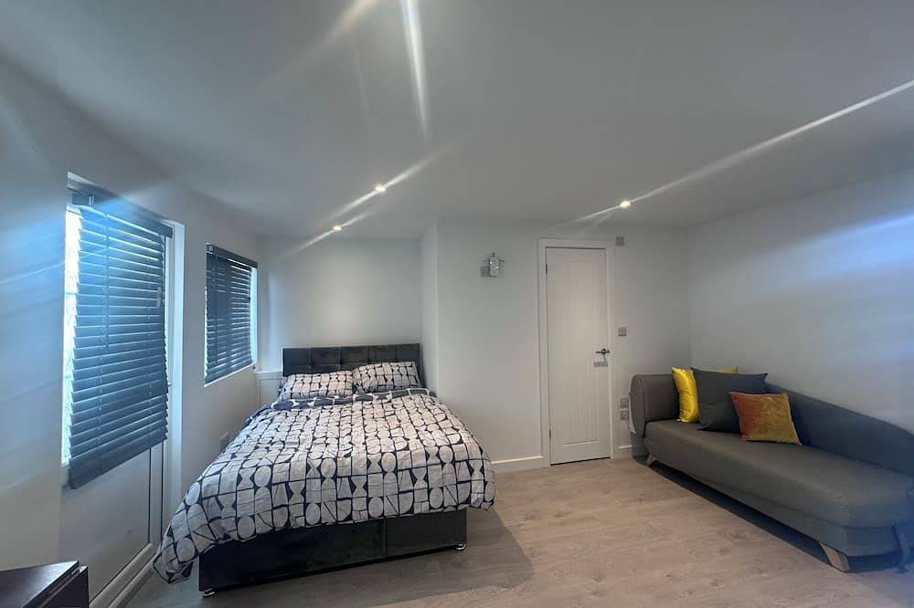 Entire apartment, Cozy and modern studio in prime location-perfect for your getaway in Hove, Brighton