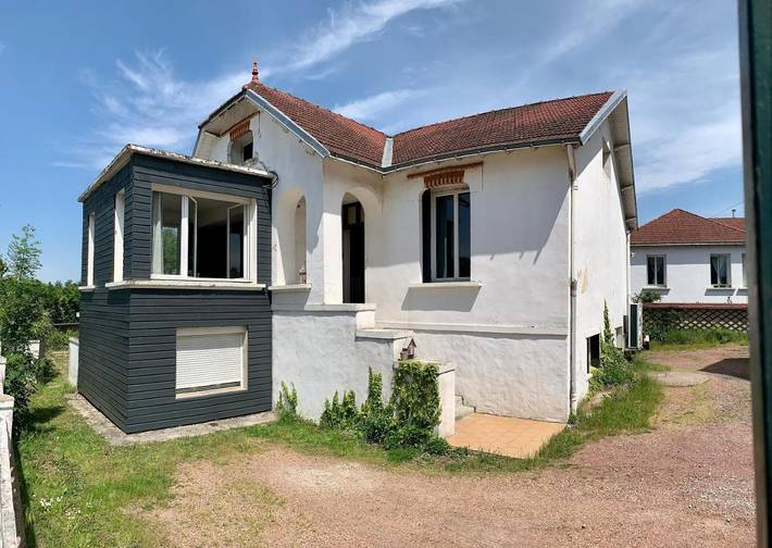 Location de vacances pour 6 personnes, avec terrasse et piscine à La Mothe-Achard - 4