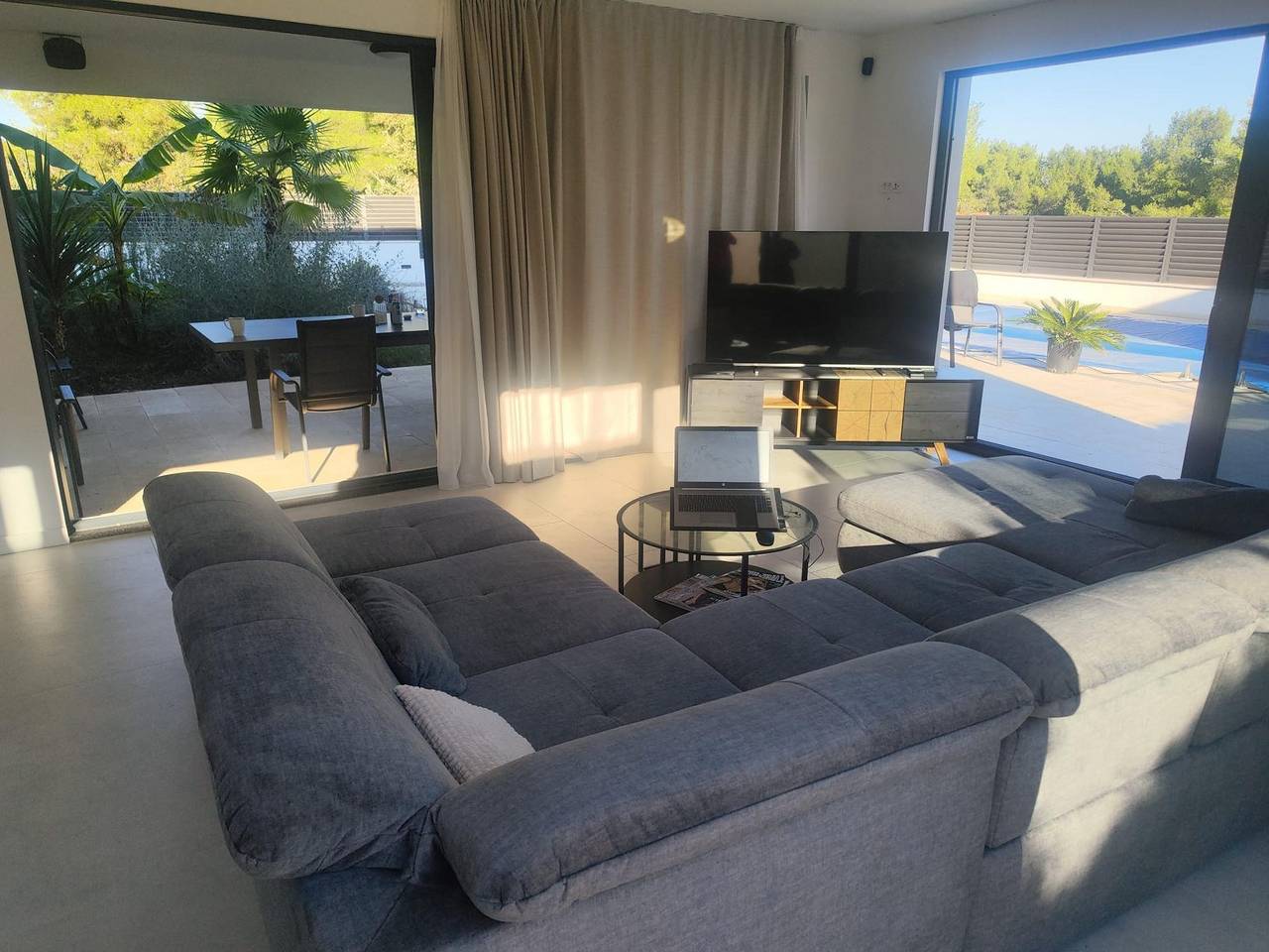 4-Zimmer-Haus mit Terrasse und Meerblick Rogac, Solta in Šolta (Split-Dalmatien), Rogac