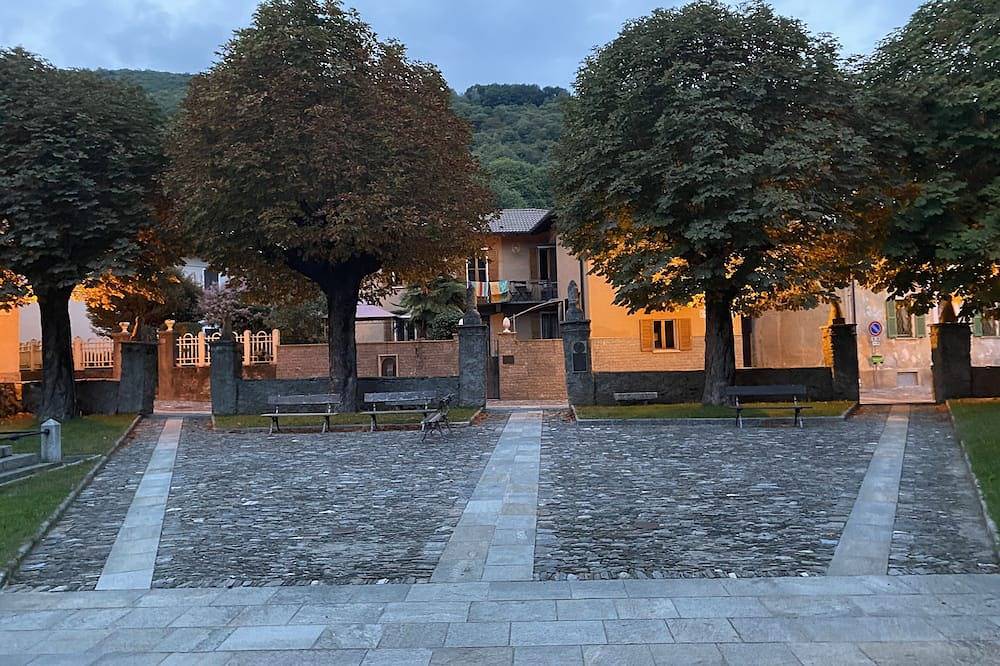 Ganze Wohnung, Casa Rossi: Urlaub im verträumten Bergdorf Trarego-Viggiona über'm Lago Maggiore in Viggiona, Trarego Viggiona