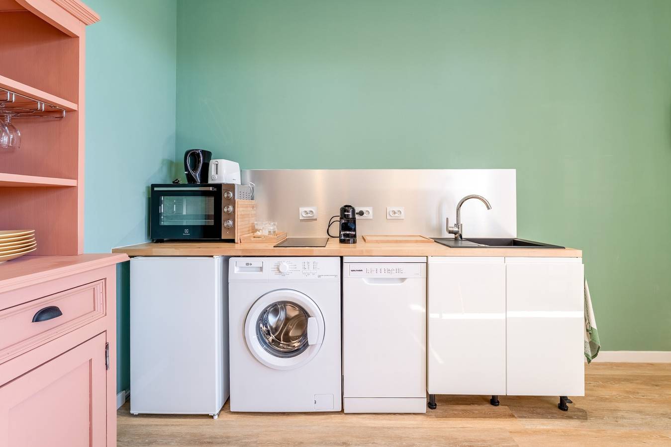 Vakantiehuis 'La halte provençale - Cocooning' met privéterras, wifi en airconditioning in Châteaurenard, Arles en omgeving