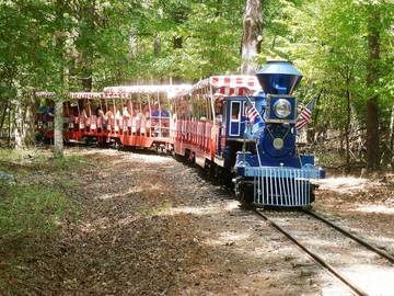 Lake House for 6 Guests in Broken Bow, Oklahoma, Picture 2
