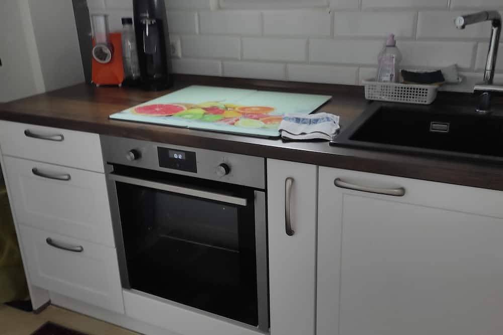 Ganze Wohnung, Schöne Dachgeschosswohnung in Stuttgart, Stuttgart Region
