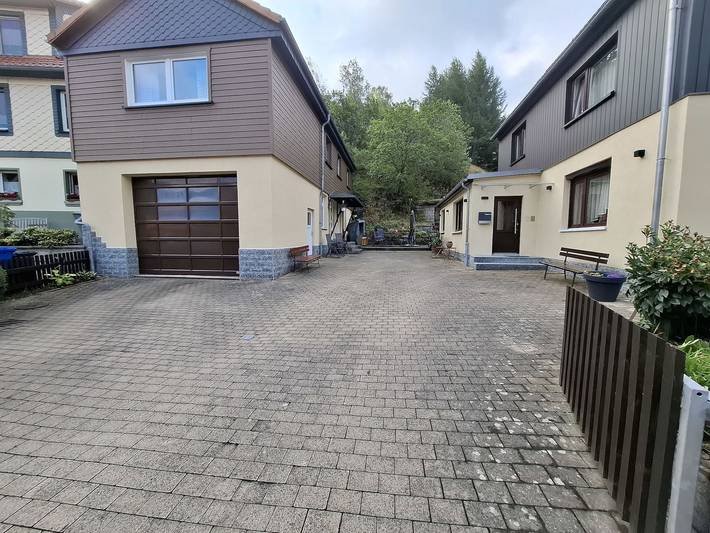 Ferienwohnung für 5 Personen, mit Terrasse und Garten