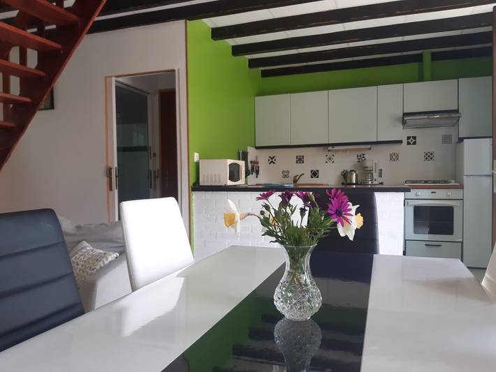 Gîte pour 6 personnes, avec terrasse et jardin