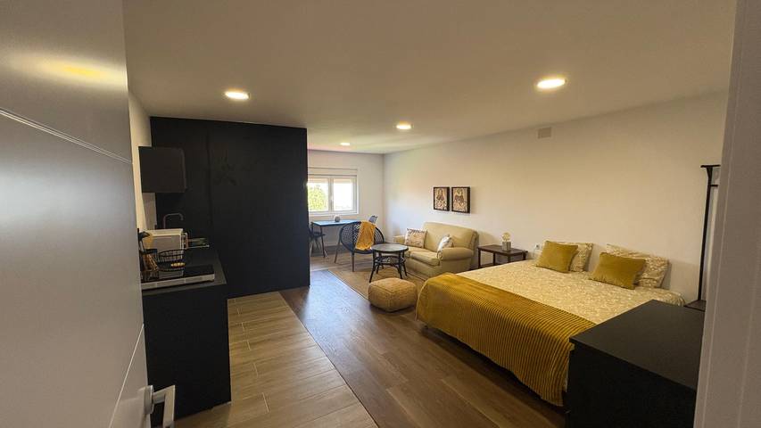 Entire studio, Vacation 'Bastion Del Drago - 2' with Mountain View, Shared Terrace and Wi-Fi in Arucas (municipality), North Gran Canaria