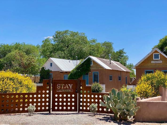 Apartamento para 4 personas, con jardín, Se admiten mascotas en Albuquerque