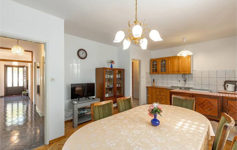 Apartment am Meer mit Terrasse, WLAN und Parkplatz in der Nähe von Klenovica in Klenovica, Primorje-Gorski Kotar